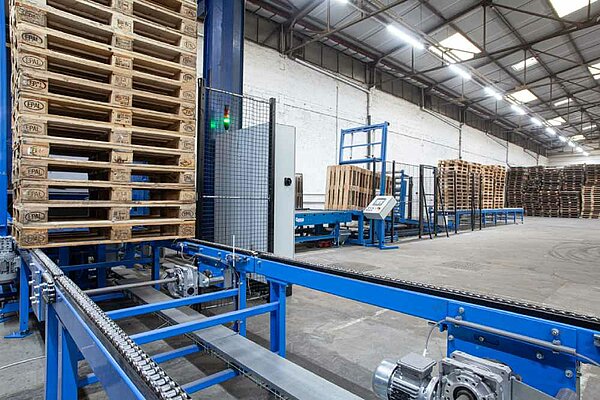 Palettensortieranlage von Fenzel Palettenhandel